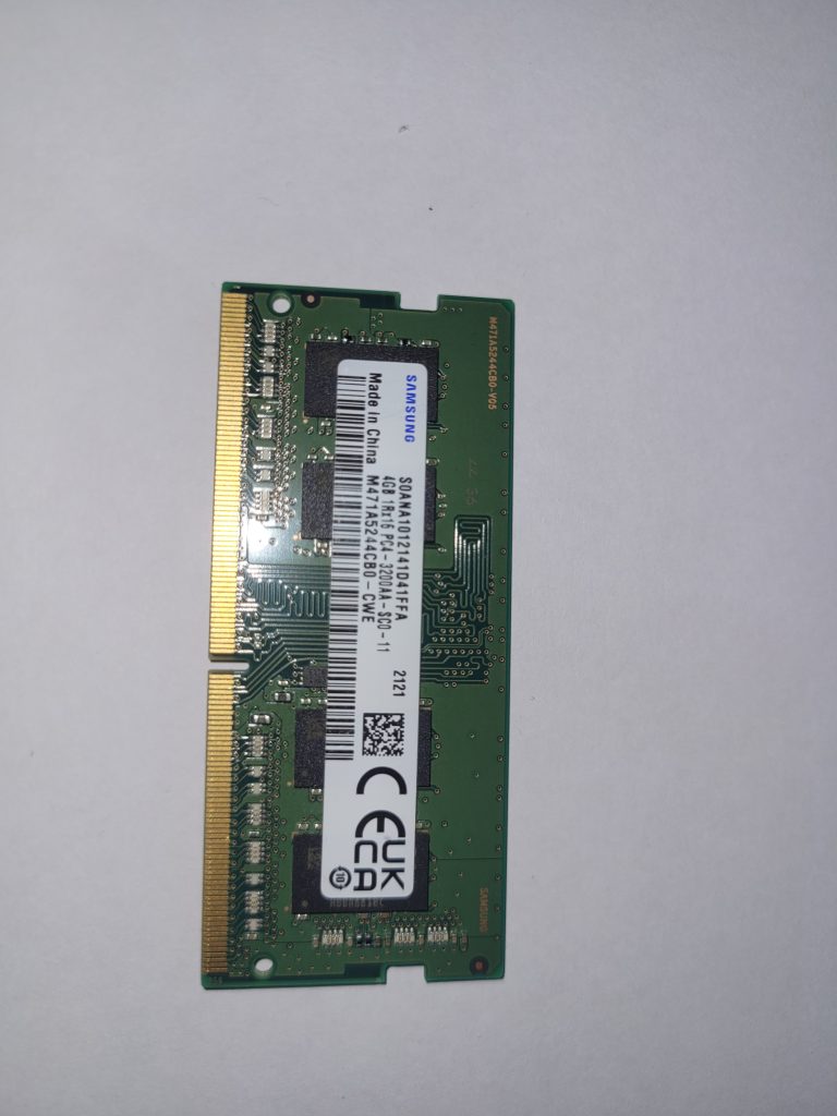 Samsung M471A5244CB0-CWE 4GB DDR4 3200MHz SODIMM
