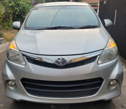 Toyota Avanza Veloz 1.5 M/T 2015 - Kendaraan