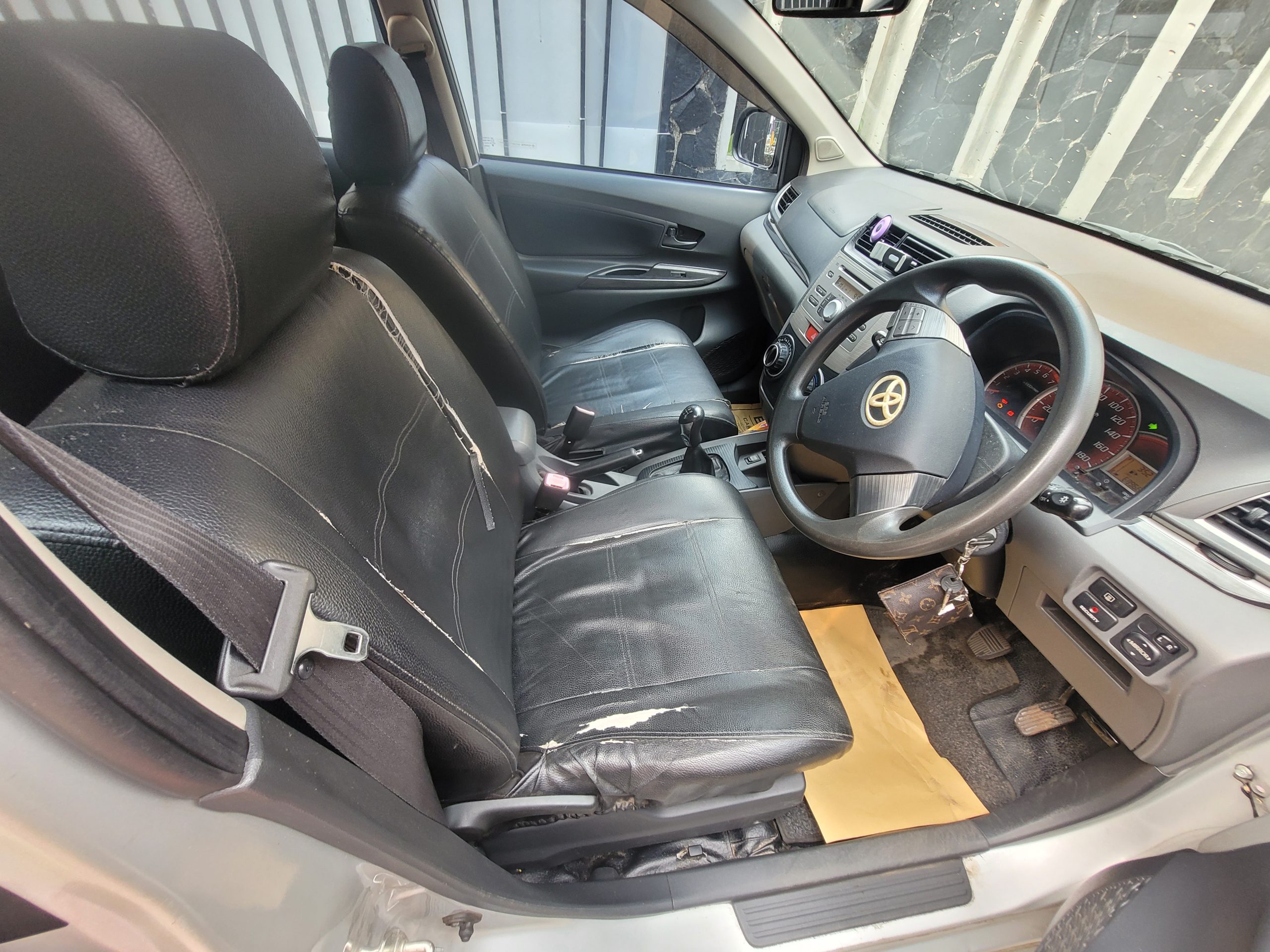Toyota Avanza Veloz 1.5 M/T 2015