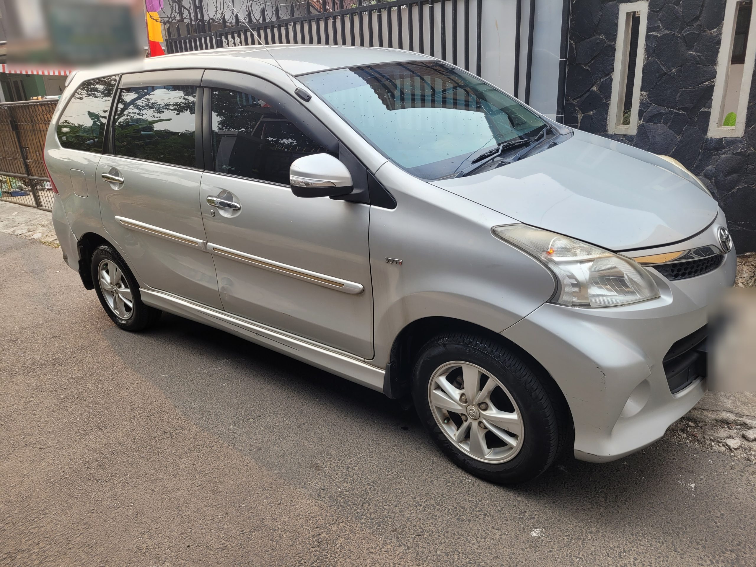 Toyota Avanza Veloz 1.5 M/T 2015